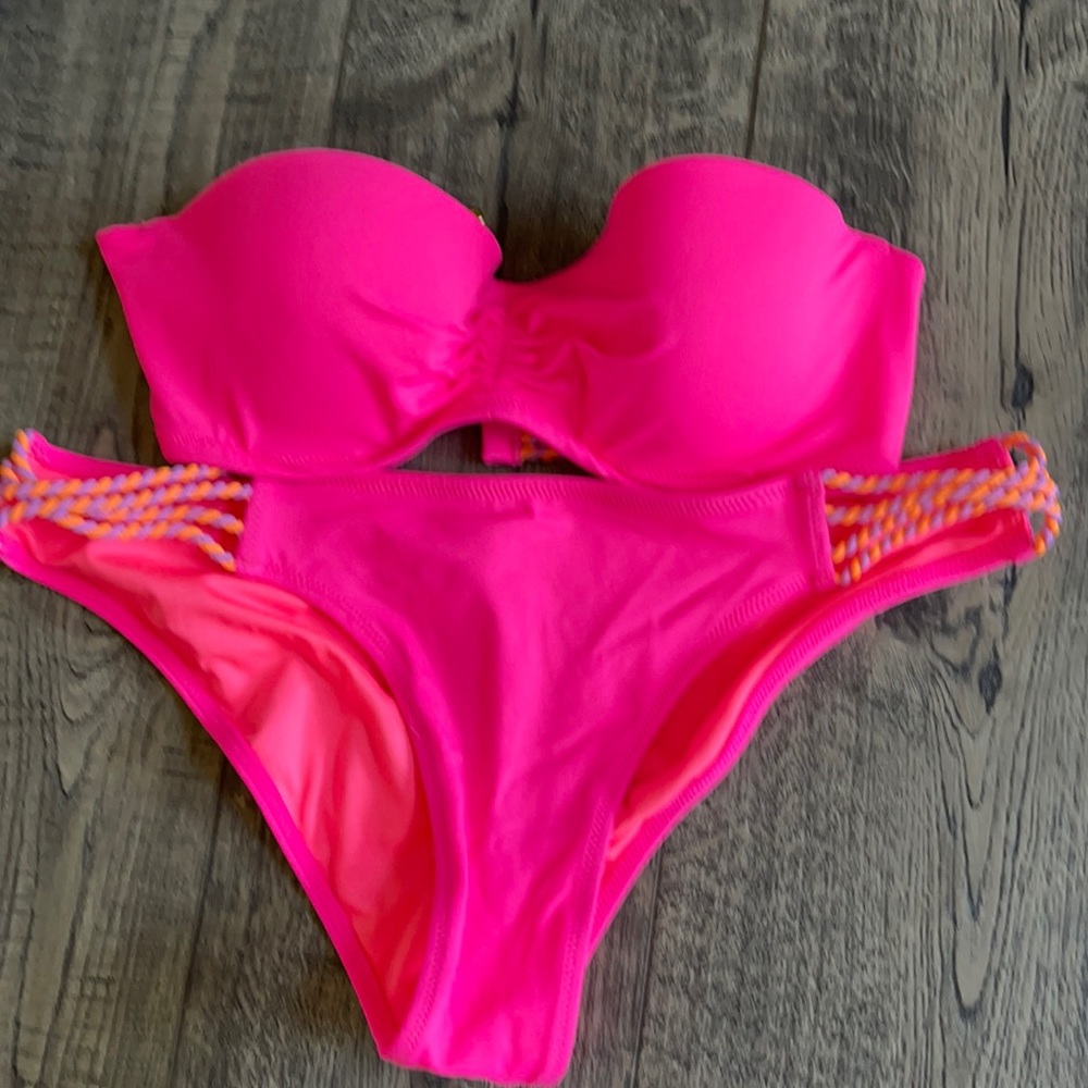 Victoria’s Secret bandeau swim